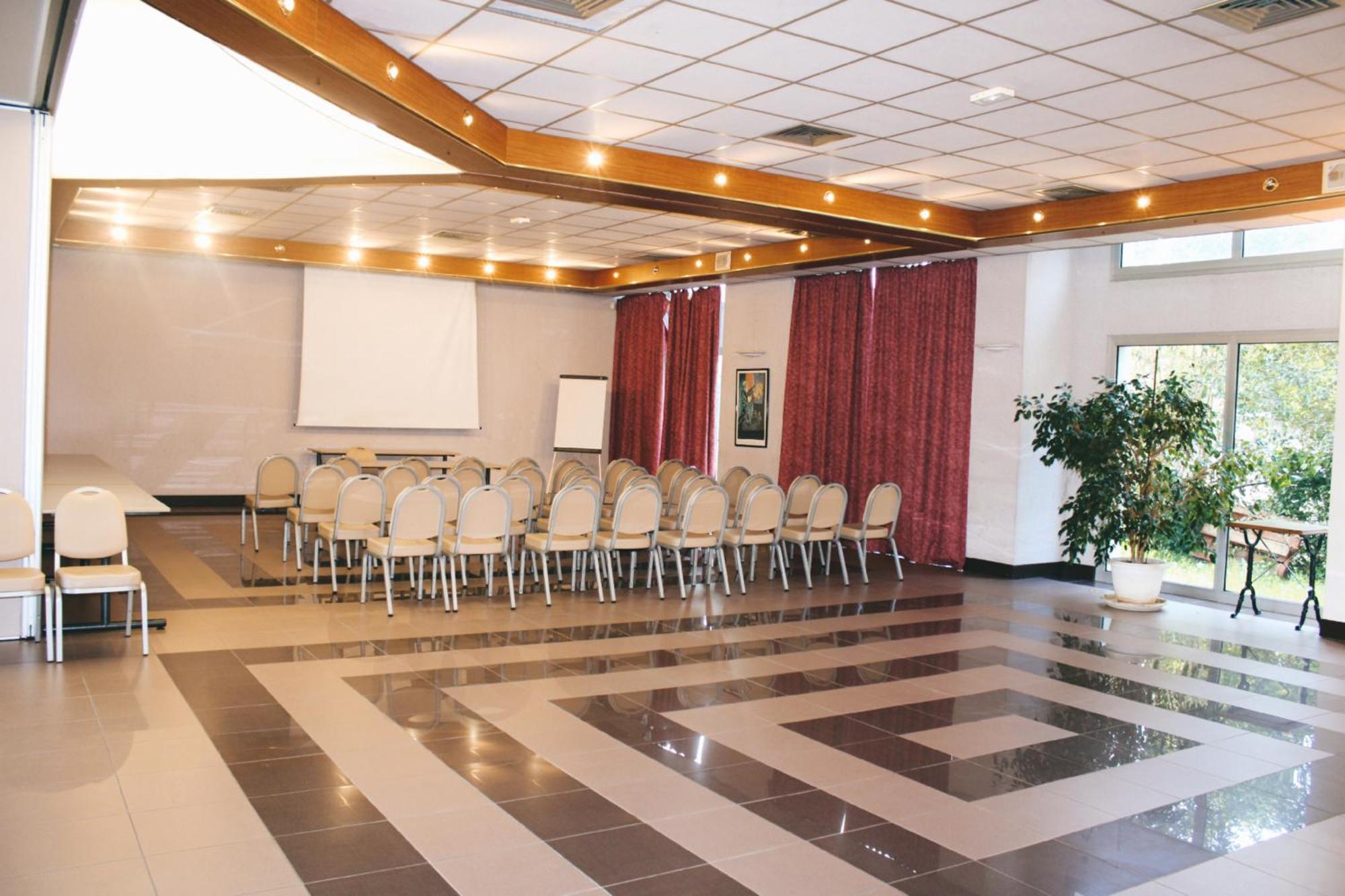 Hotel Poretta Lucciana  Exterior photo